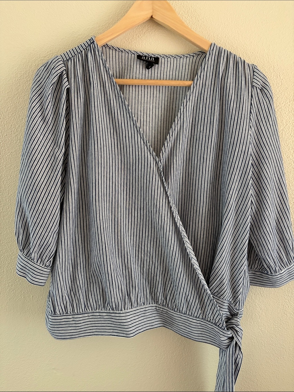 a.n.a. Striped short sleeve wrap top | size M/L